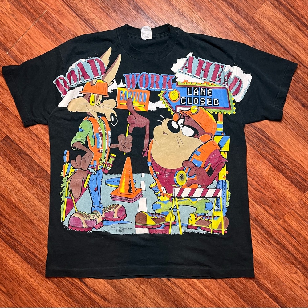 Looney Tunes Taz Roadrunner AOP T-Shirt Vintage 90s XL